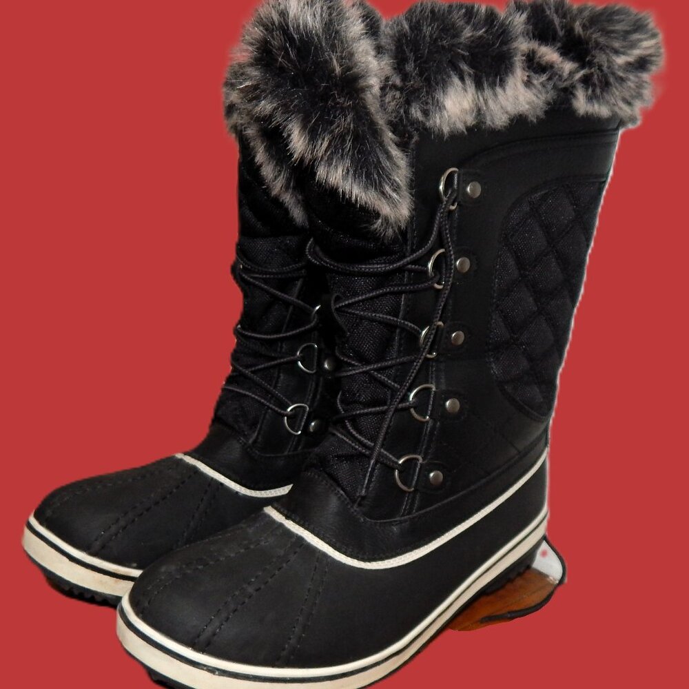 Globalwin Black Faux Fur Accent Duck Boots – Women’s Size 10